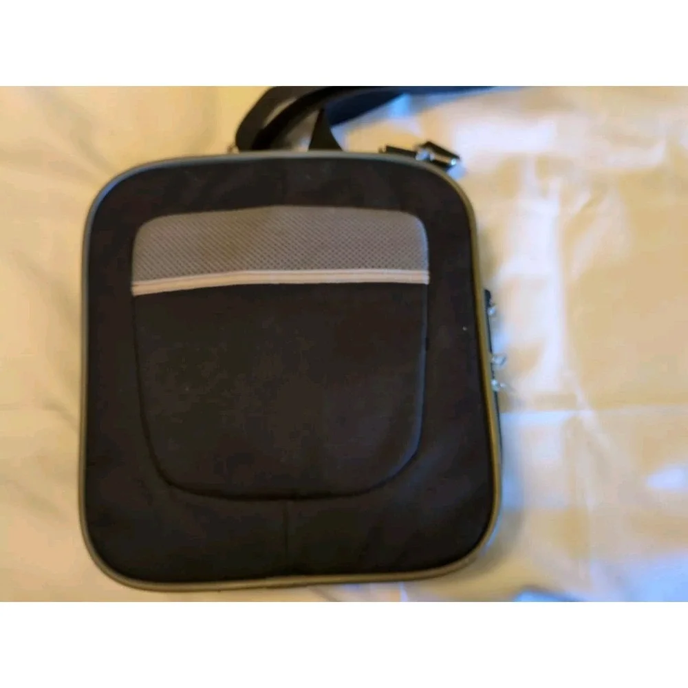 American Tourister Duffel Bag Gym Bag‎ Carry On Black Sports Bag